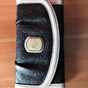 Guess wallet